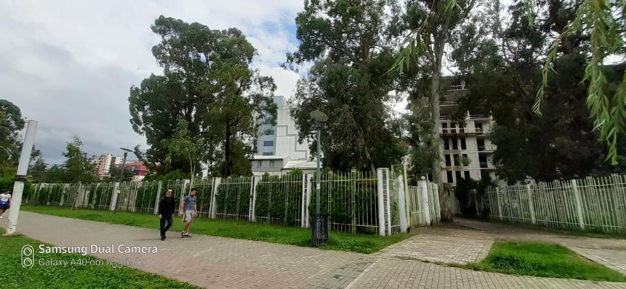 Parkside Apartament Apartment Batumi Luaran gambar